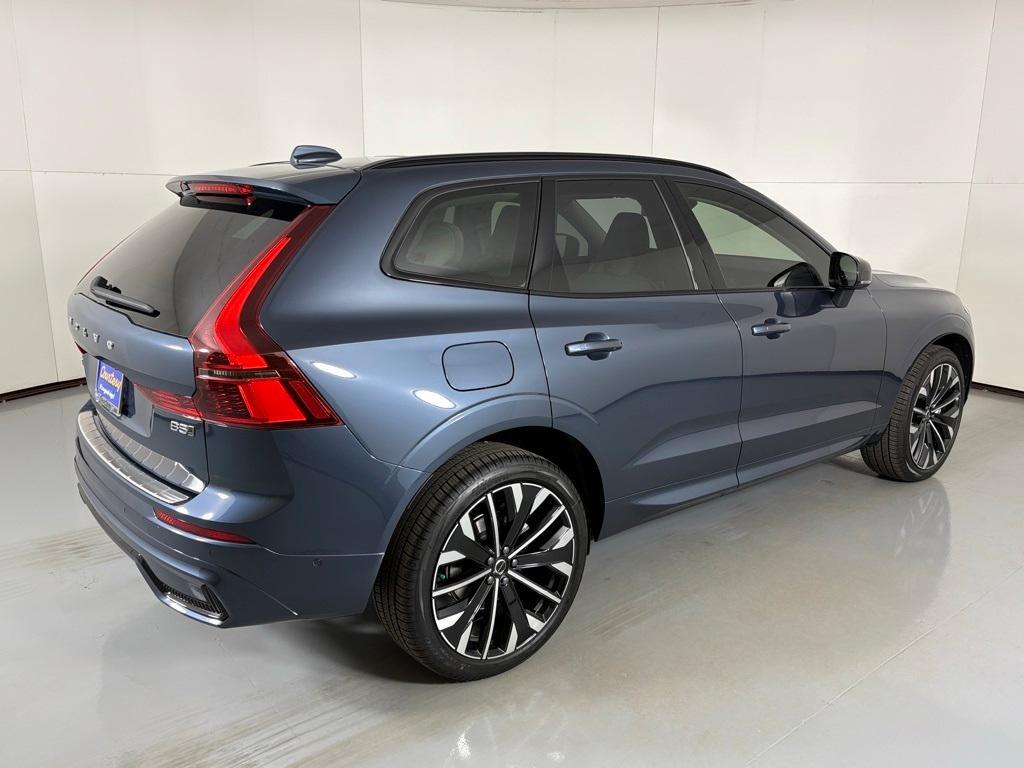 new 2026 Volvo XC60 car, priced at $62,370