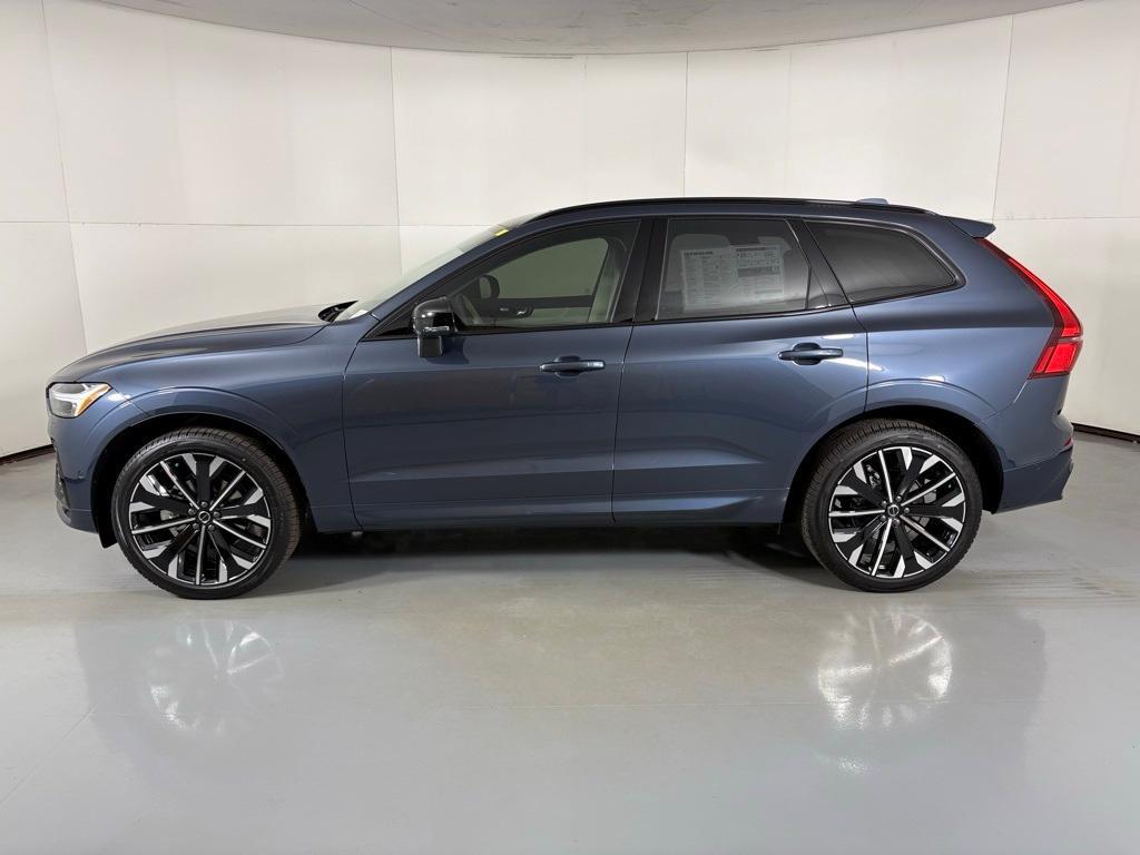 new 2026 Volvo XC60 car, priced at $62,370