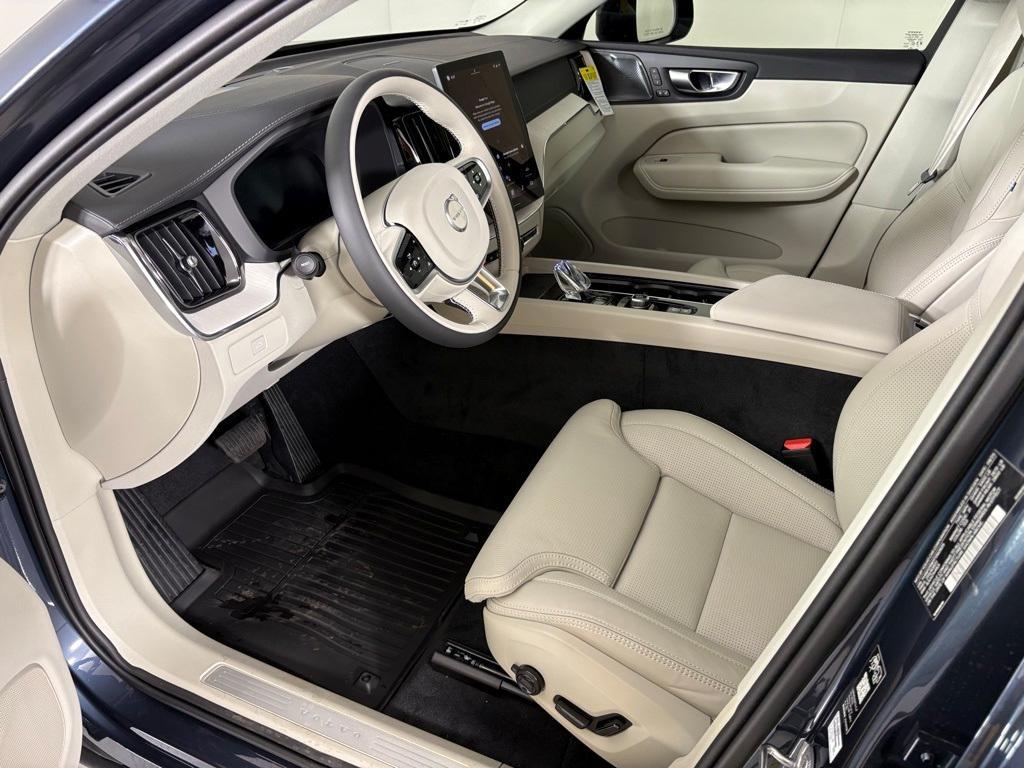 new 2026 Volvo XC60 car, priced at $62,370