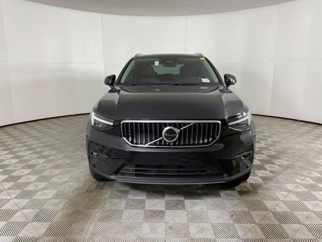 new 2024 Volvo XC40 car, priced at $48,600