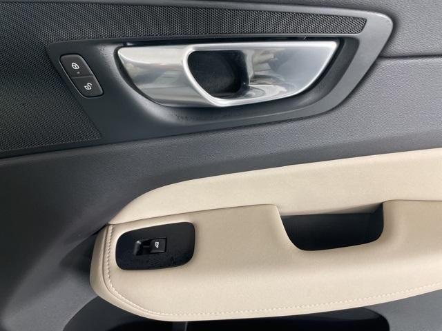 new 2026 Volvo XC60 Plug-In Hybrid car, priced at $66,315