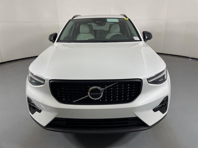 new 2026 Volvo XC40 car