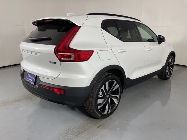 new 2026 Volvo XC40 car