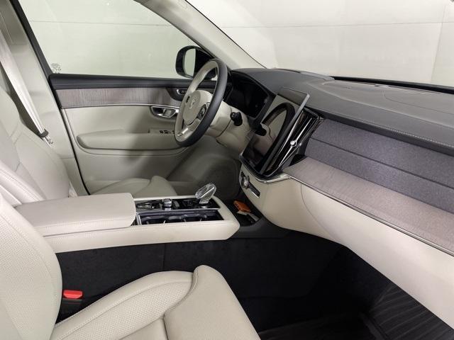 new 2026 Volvo XC90 Plug-In Hybrid car, priced at $84,385