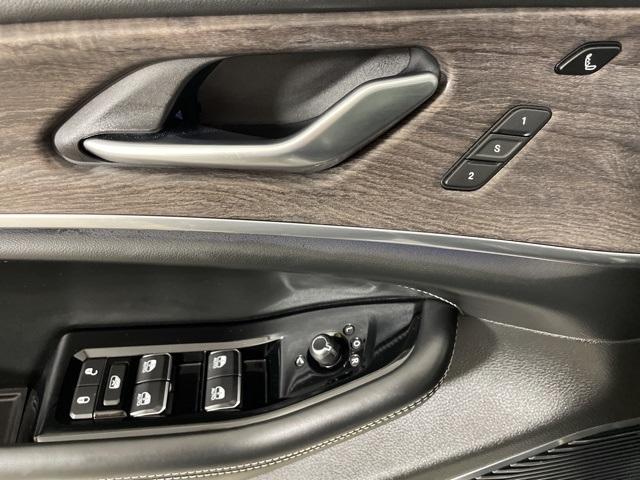 used 2022 Jeep Grand Cherokee car, priced at $39,500