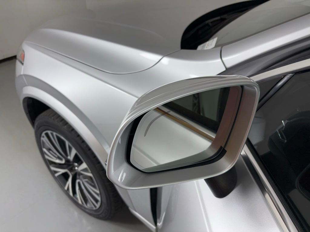 used 2020 Volvo XC90 car, priced at $22,500