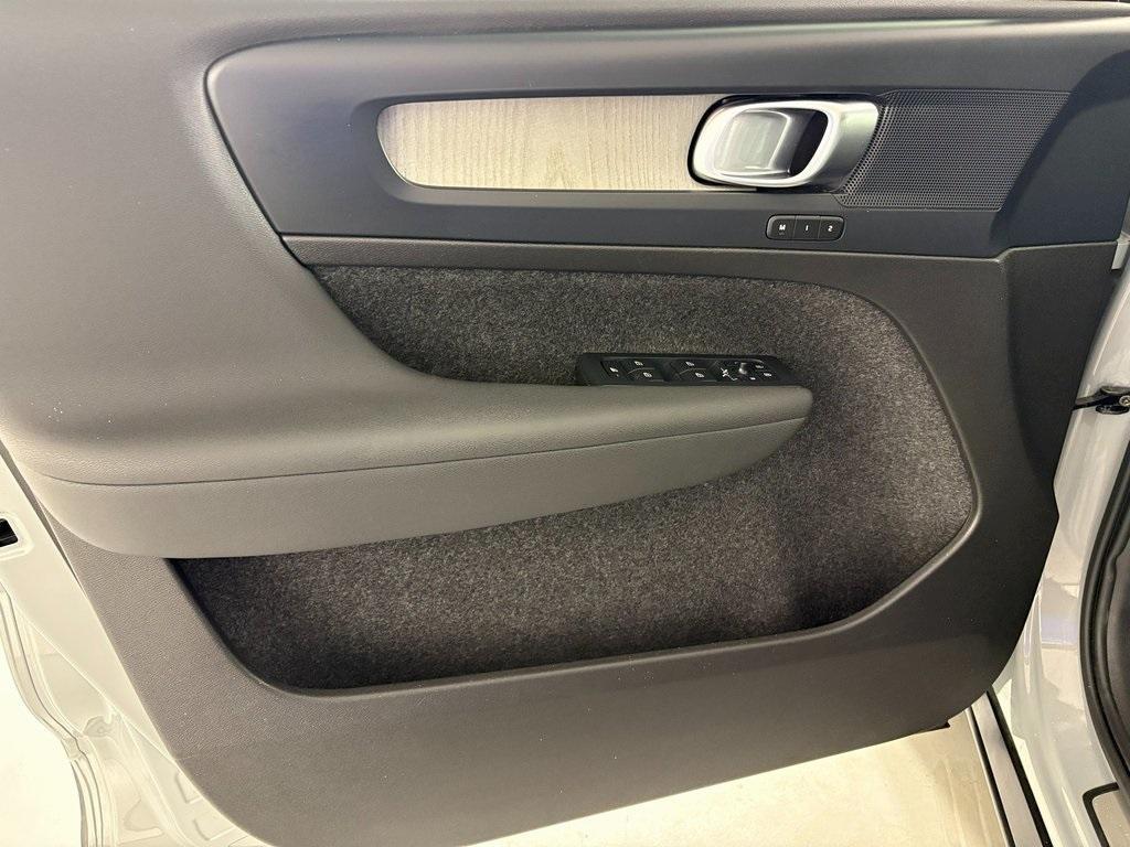 used 2024 Volvo XC40 car, priced at $25,500