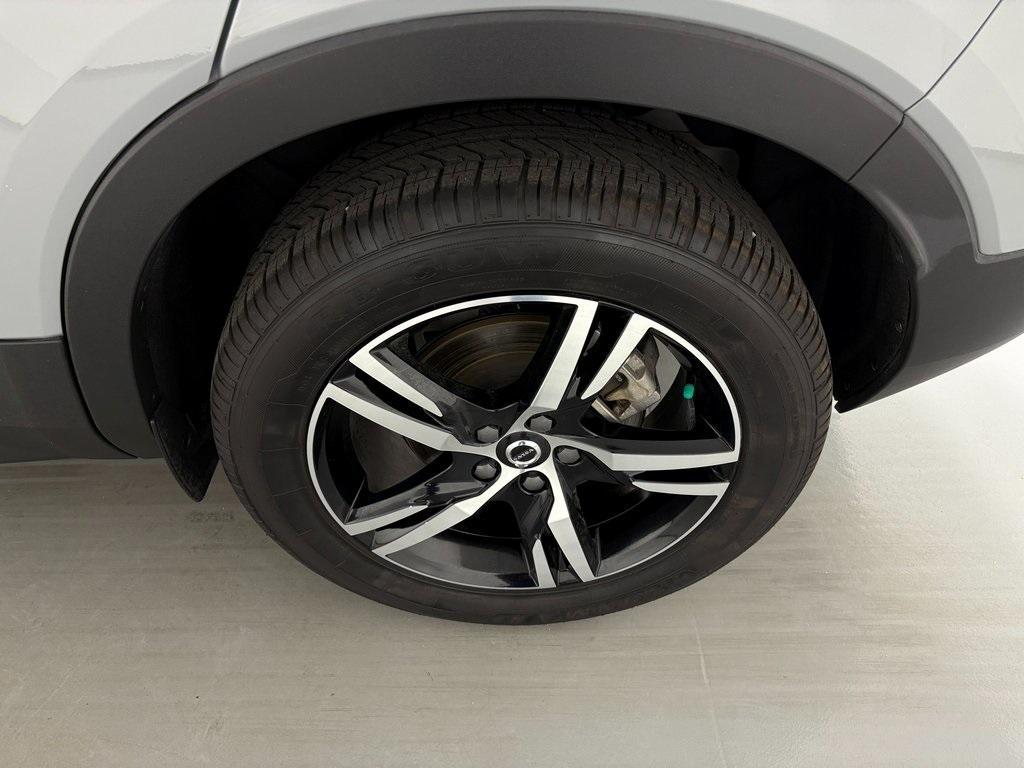 used 2024 Volvo XC40 car, priced at $25,500
