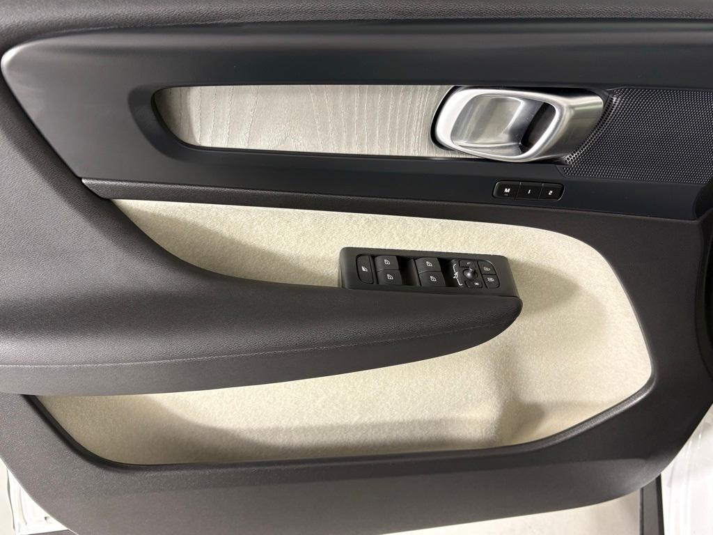 new 2026 Volvo XC40 car, priced at $48,600