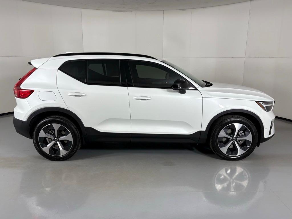 new 2026 Volvo XC40 car, priced at $48,600