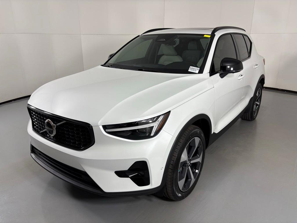 new 2026 Volvo XC40 car, priced at $48,600