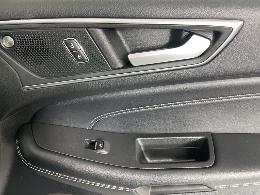 used 2021 Ford Edge car, priced at $21,000