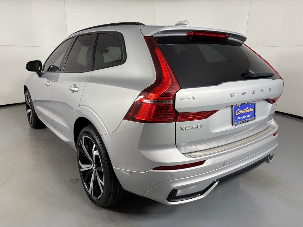 used 2022 Volvo XC60 car, priced at $36,000