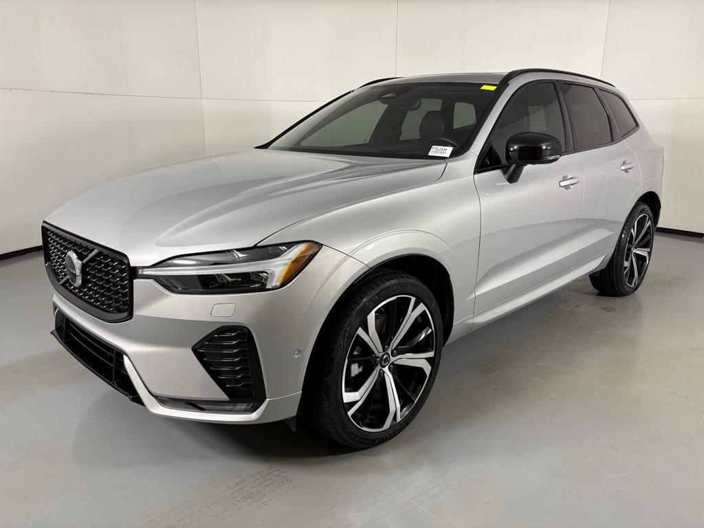 used 2022 Volvo XC60 car, priced at $36,000