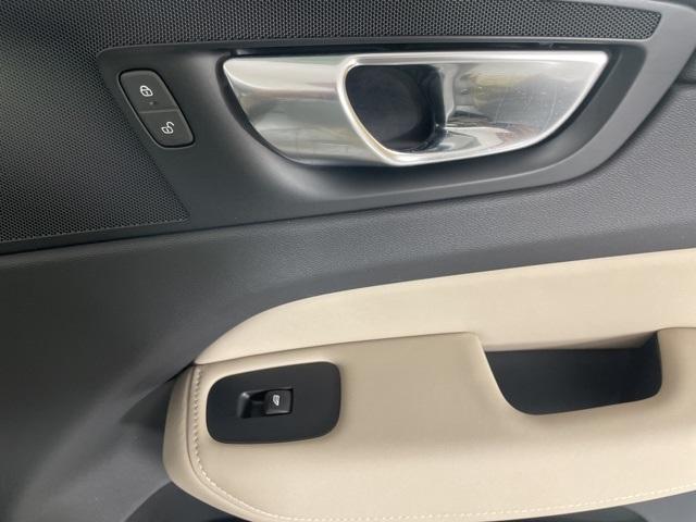 new 2026 Volvo XC60 Plug-In Hybrid car, priced at $66,285