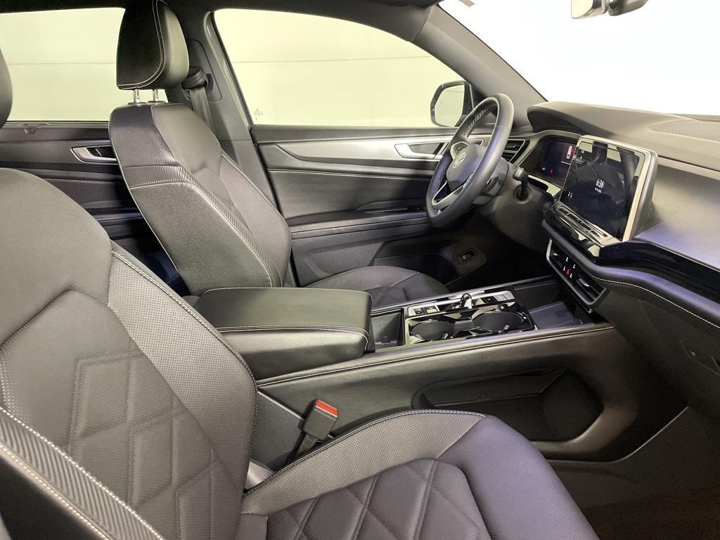 used 2024 Volkswagen Atlas Cross Sport car, priced at $28,500