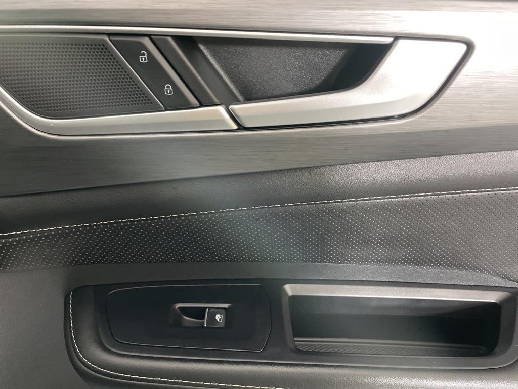 used 2024 Volkswagen Atlas Cross Sport car, priced at $28,500