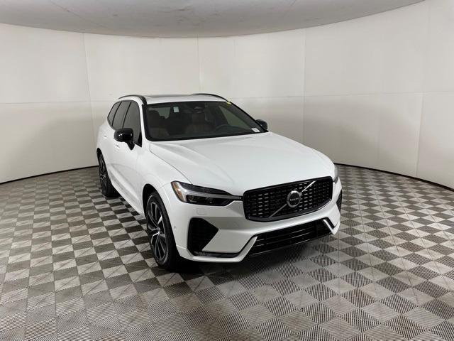 new 2025 Volvo XC60 car, priced at $59,345