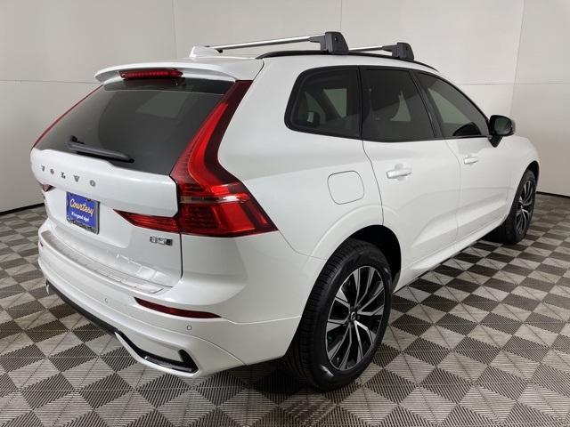 new 2025 Volvo XC60 car, priced at $50,035