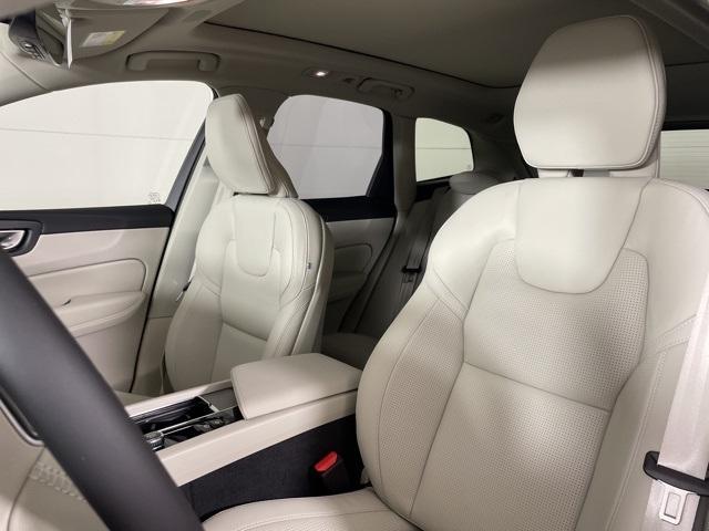 new 2025 Volvo XC60 car, priced at $58,400