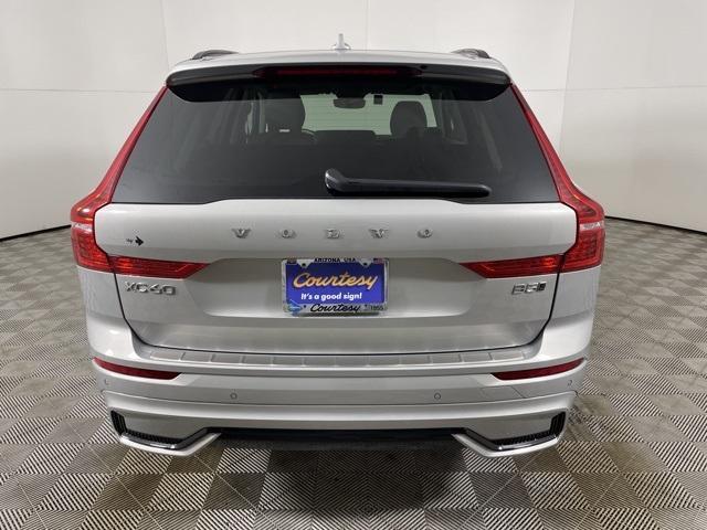 new 2025 Volvo XC60 car, priced at $58,400