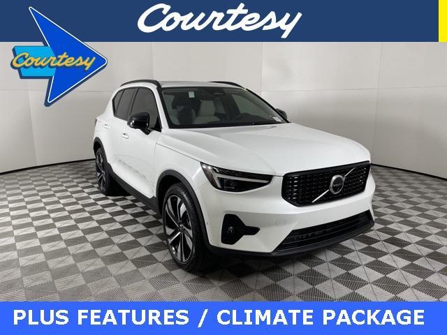 new 2024 Volvo XC40 car, priced at $46,505