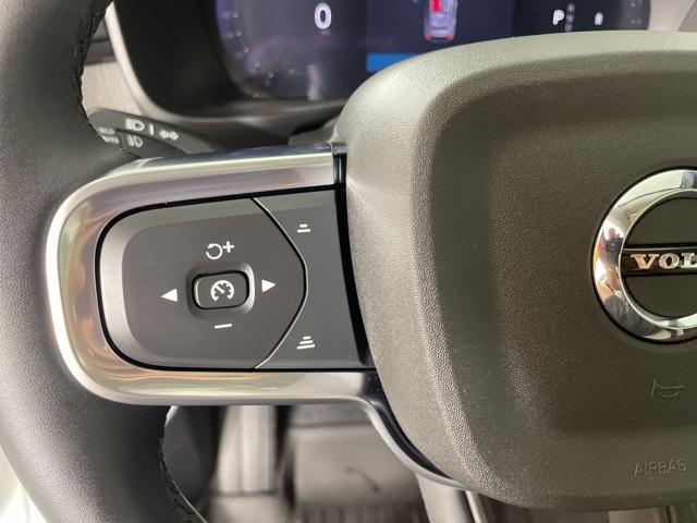 new 2026 Volvo XC40 car