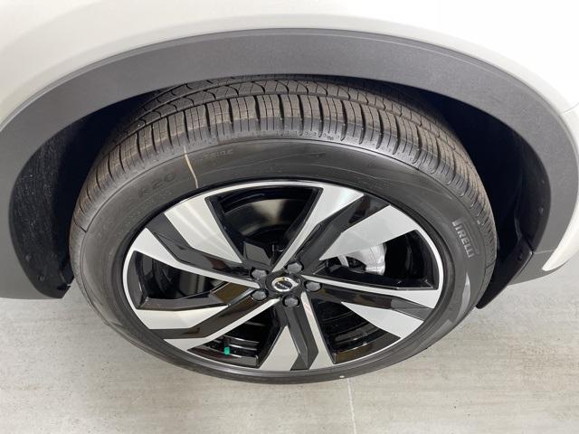 new 2026 Volvo XC40 car