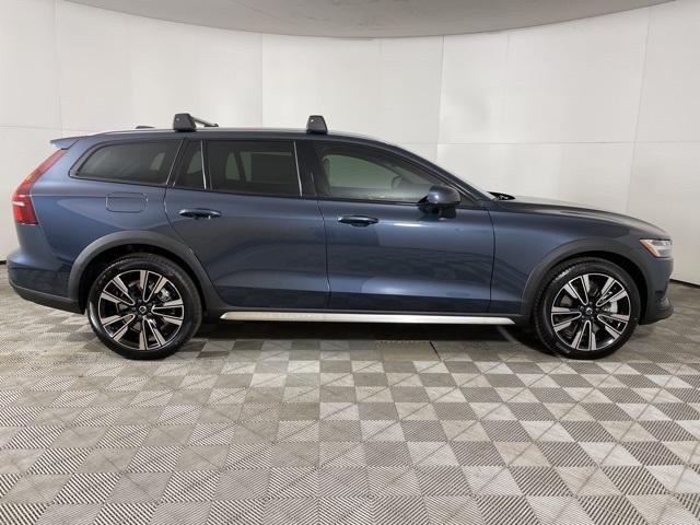 new 2025 Volvo V60 Cross Country car, priced at $58,025