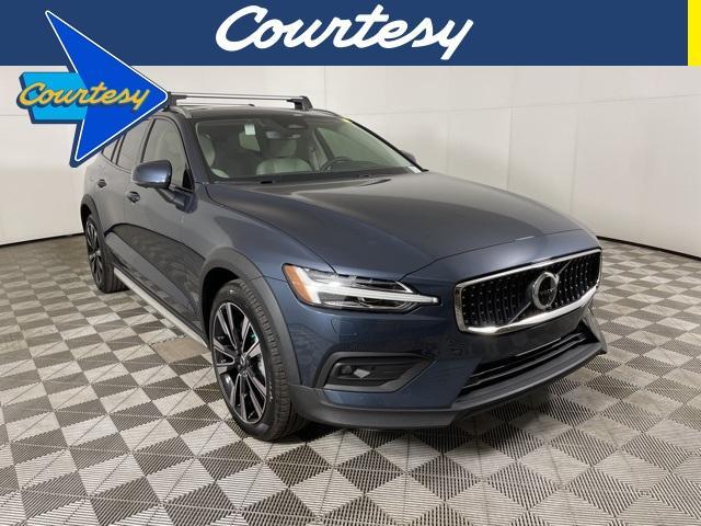 new 2025 Volvo V60 Cross Country car, priced at $58,025