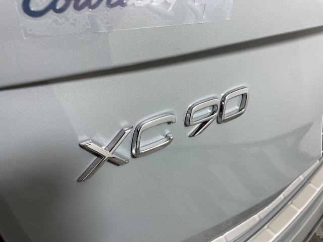 new 2025 Volvo XC90 Plug-In Hybrid car, priced at $84,405