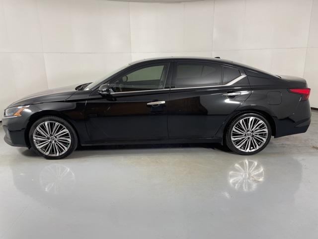 used 2023 Nissan Altima car, priced at $19,000