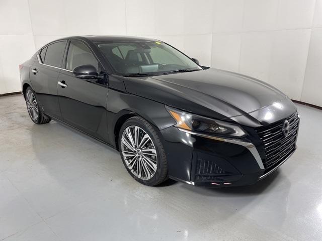 used 2023 Nissan Altima car, priced at $19,000