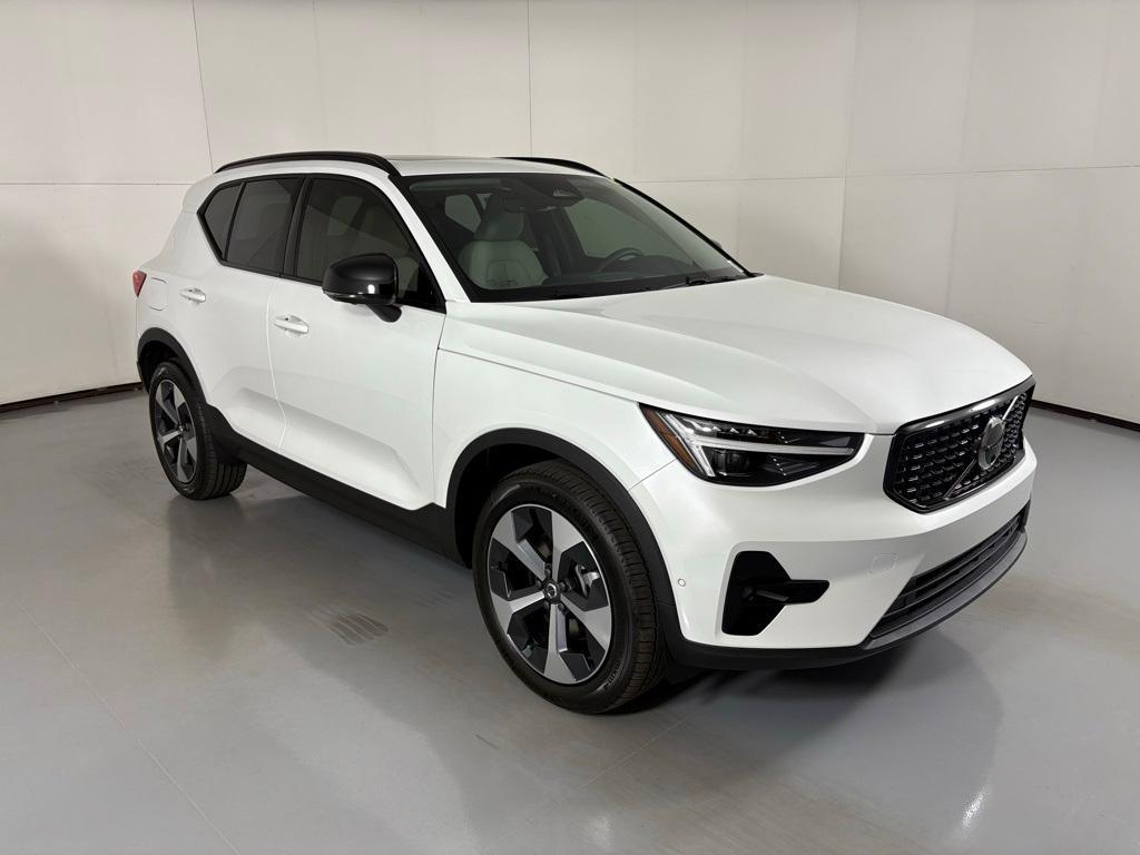 new 2026 Volvo XC40 car, priced at $48,375