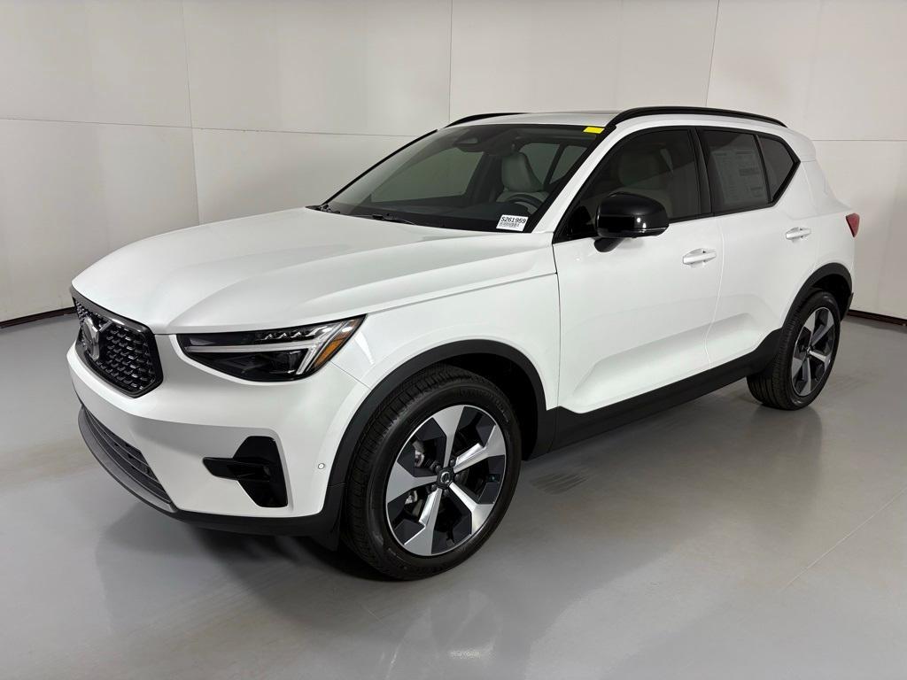 new 2026 Volvo XC40 car, priced at $48,375