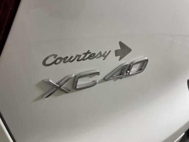 new 2025 Volvo XC40 car, priced at $49,950