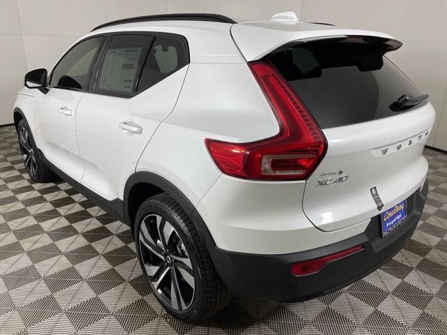 new 2025 Volvo XC40 car, priced at $49,950