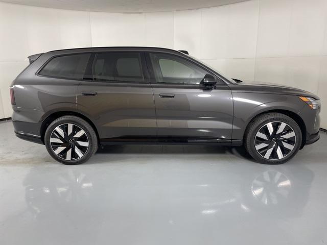 new 2025 Volvo EX90 car, priced at $91,235