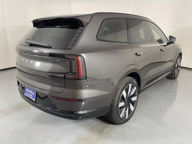 new 2025 Volvo EX90 car, priced at $91,235