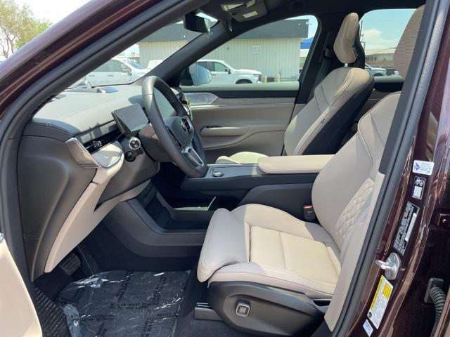 new 2025 Volvo EX90 car, priced at $94,140