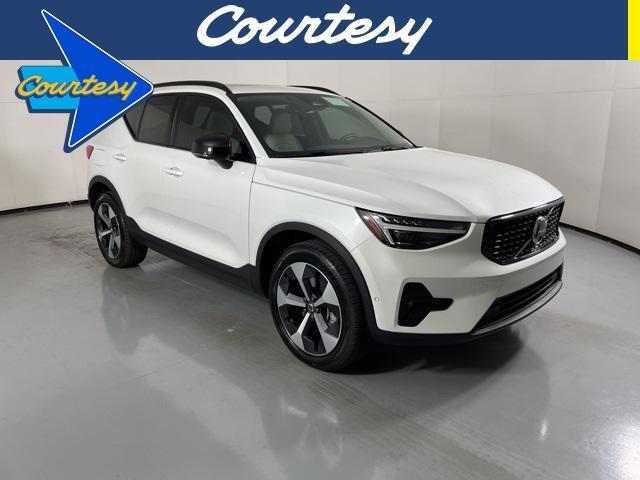 new 2026 Volvo XC40 car
