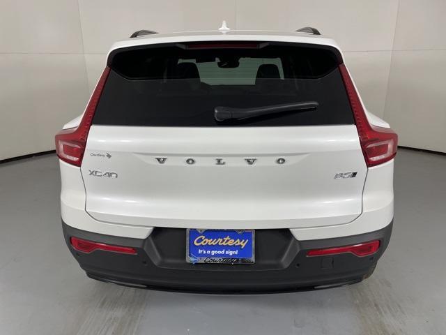 new 2026 Volvo XC40 car, priced at $48,150