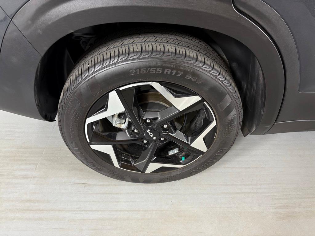 used 2024 Kia Seltos car, priced at $22,000