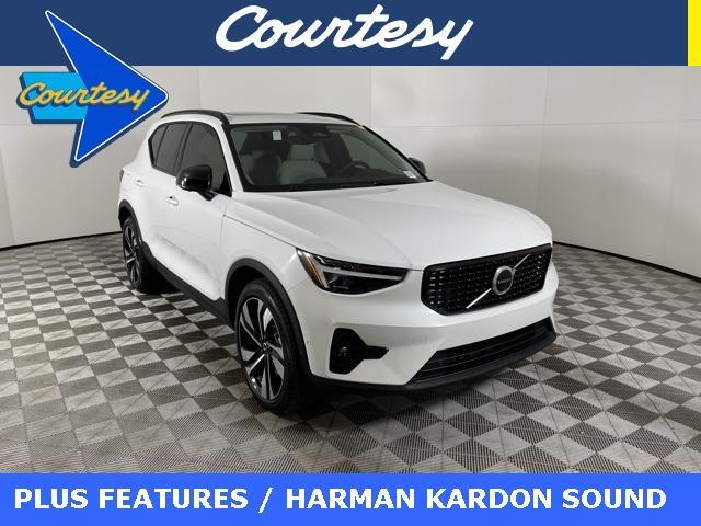 new 2024 Volvo XC40 car, priced at $47,685