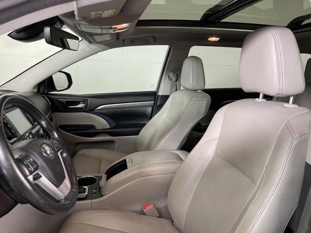 used 2018 Toyota Highlander Hybrid car, priced at $25,500