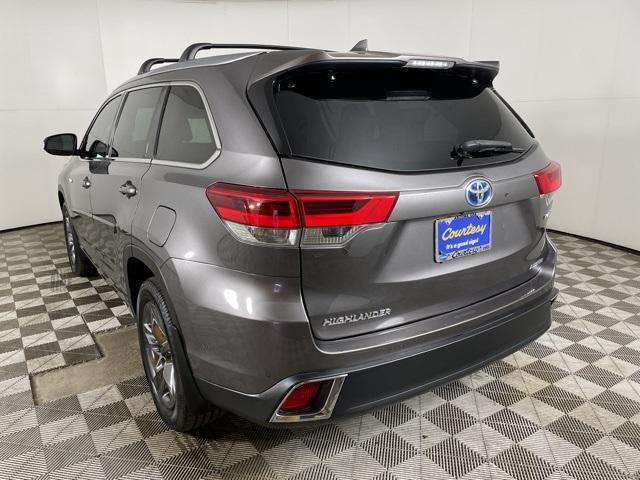used 2018 Toyota Highlander Hybrid car, priced at $25,500