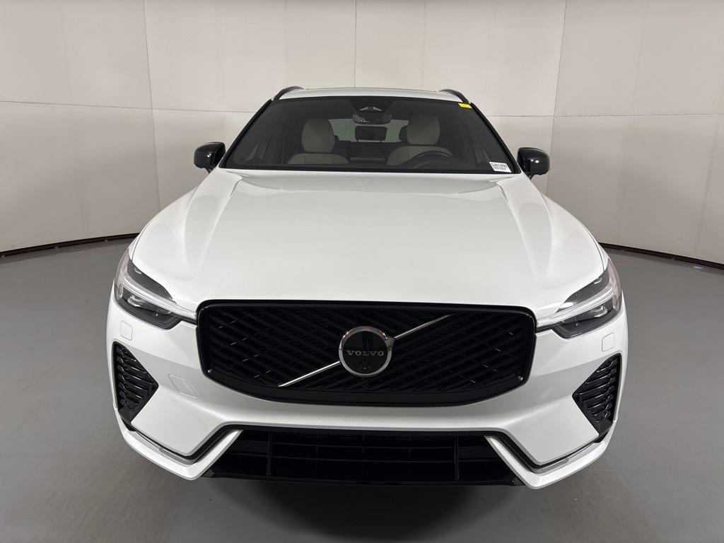 new 2026 Volvo XC60 car, priced at $55,425