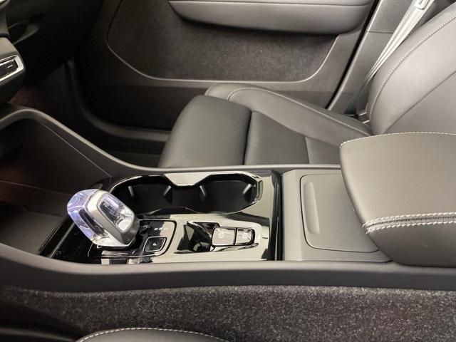 new 2025 Volvo XC40 car, priced at $50,015