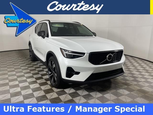 new 2025 Volvo XC40 car, priced at $51,015