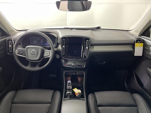 new 2025 Volvo XC40 car, priced at $50,015